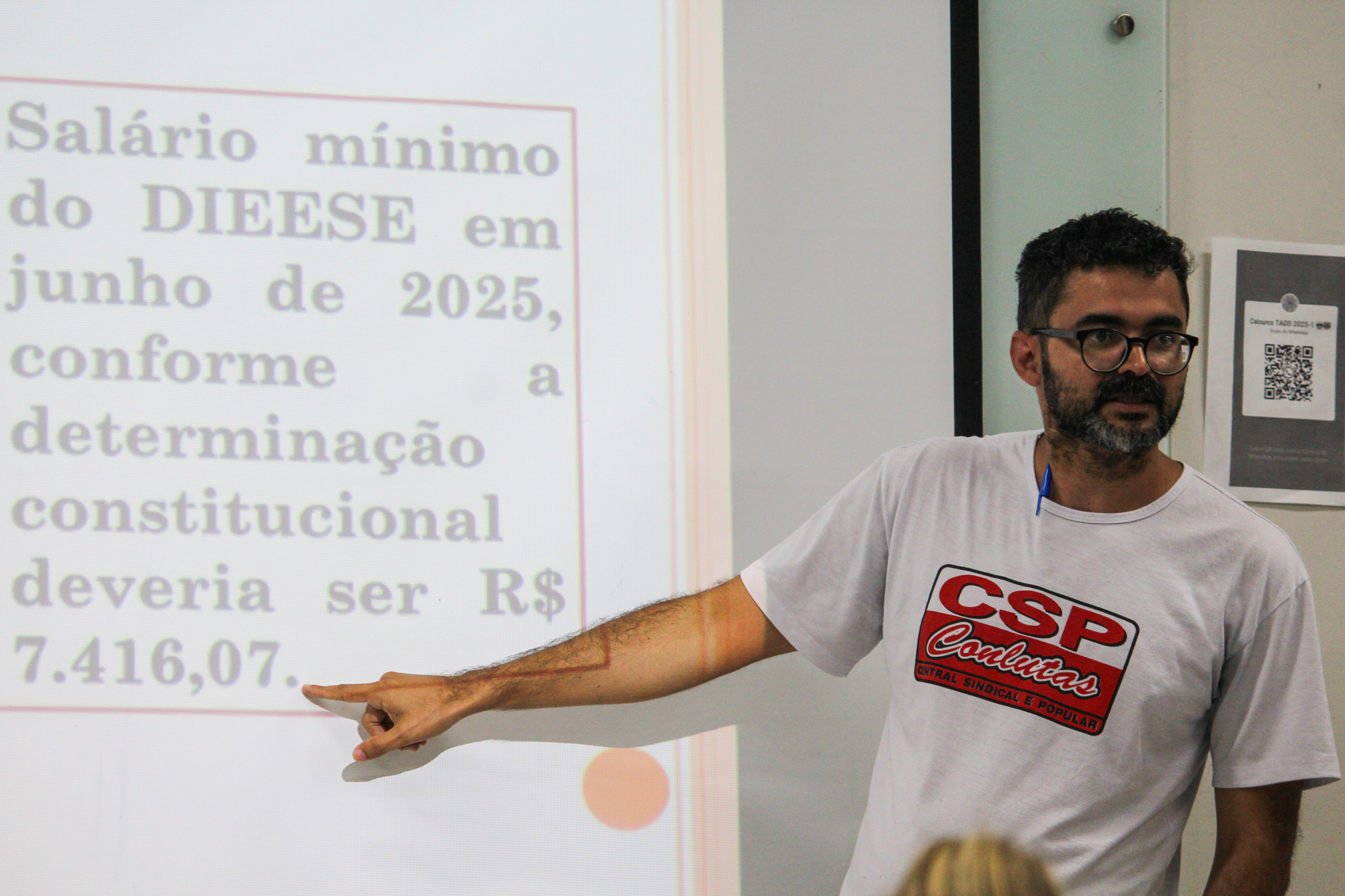 Paulo Reis fala sobre a luta dos trabalhadores da educação
